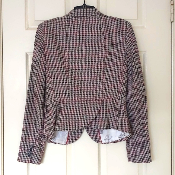 NWOT. H&M Wool/Rayon fully lined multi color Houndstooth blazer w/real pockets. - Picture 2 of 6
